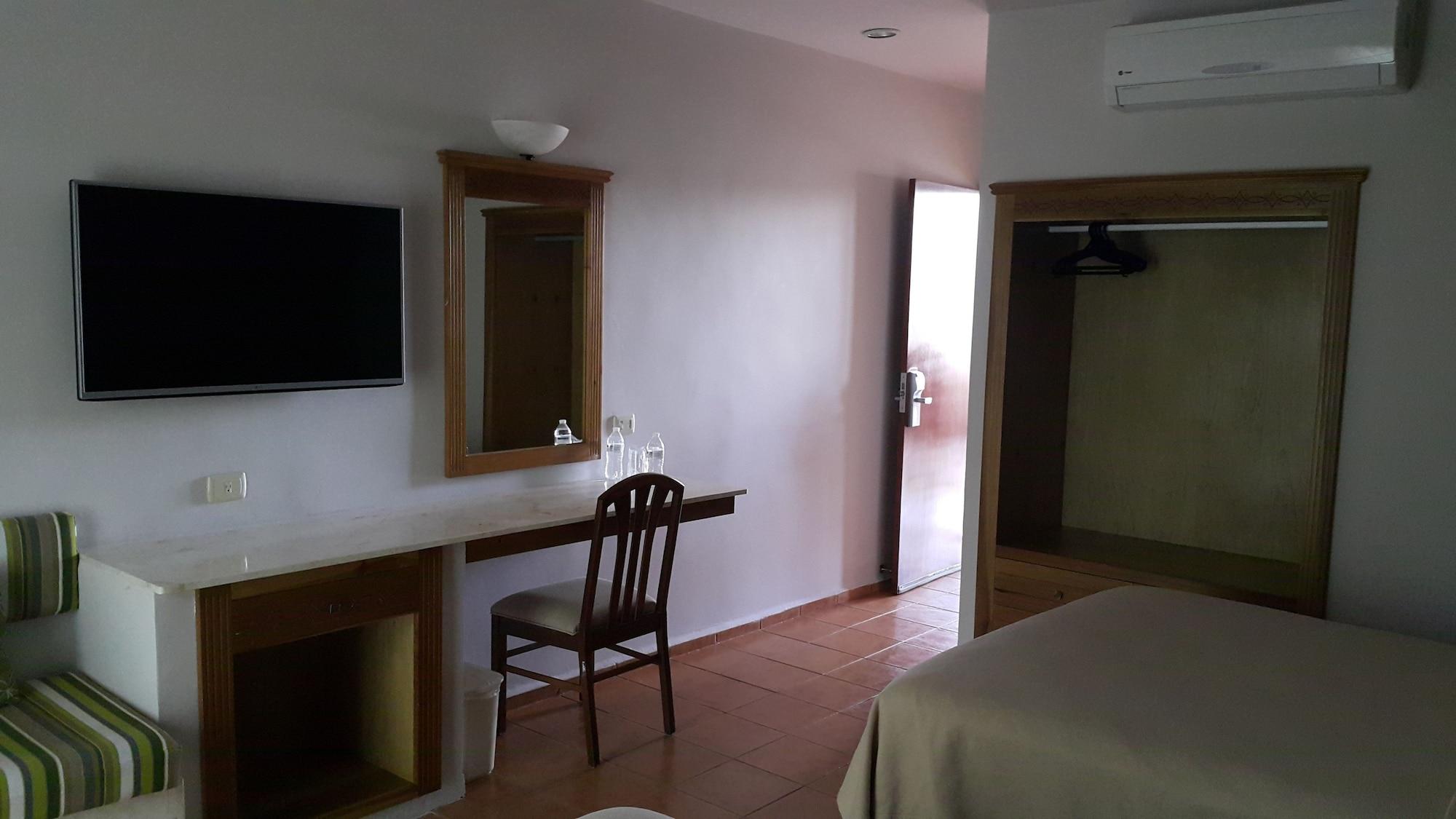 Tecnohotel Mérida Norte Extérieur photo