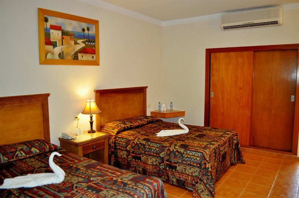 Tecnohotel Mérida Norte Extérieur photo